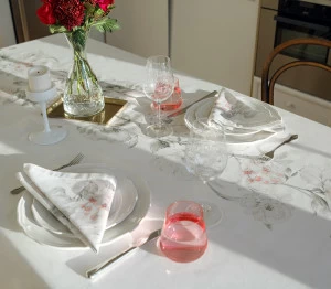 Victoria Stenova 711083 Скатерть Lolita