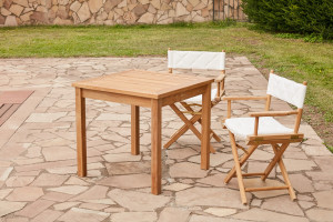 Квадратный стол из тикового дерева