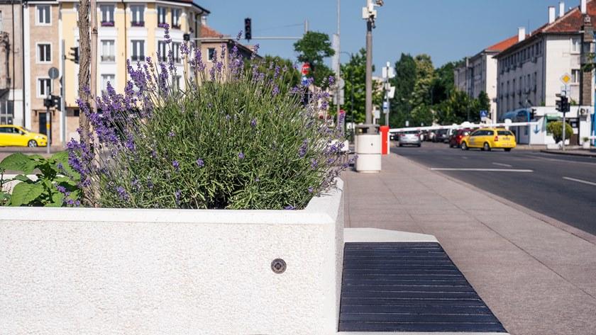 ENCHO ENCHEV - ETE Бетонная скамейка со встроенной сеялкой и спинкой  213  - Вид №2