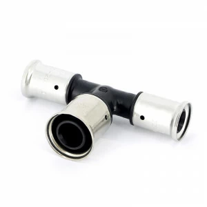 Тройник пресс PVDF HENCO 20х26х20