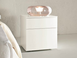 Тумбочка с ящиками