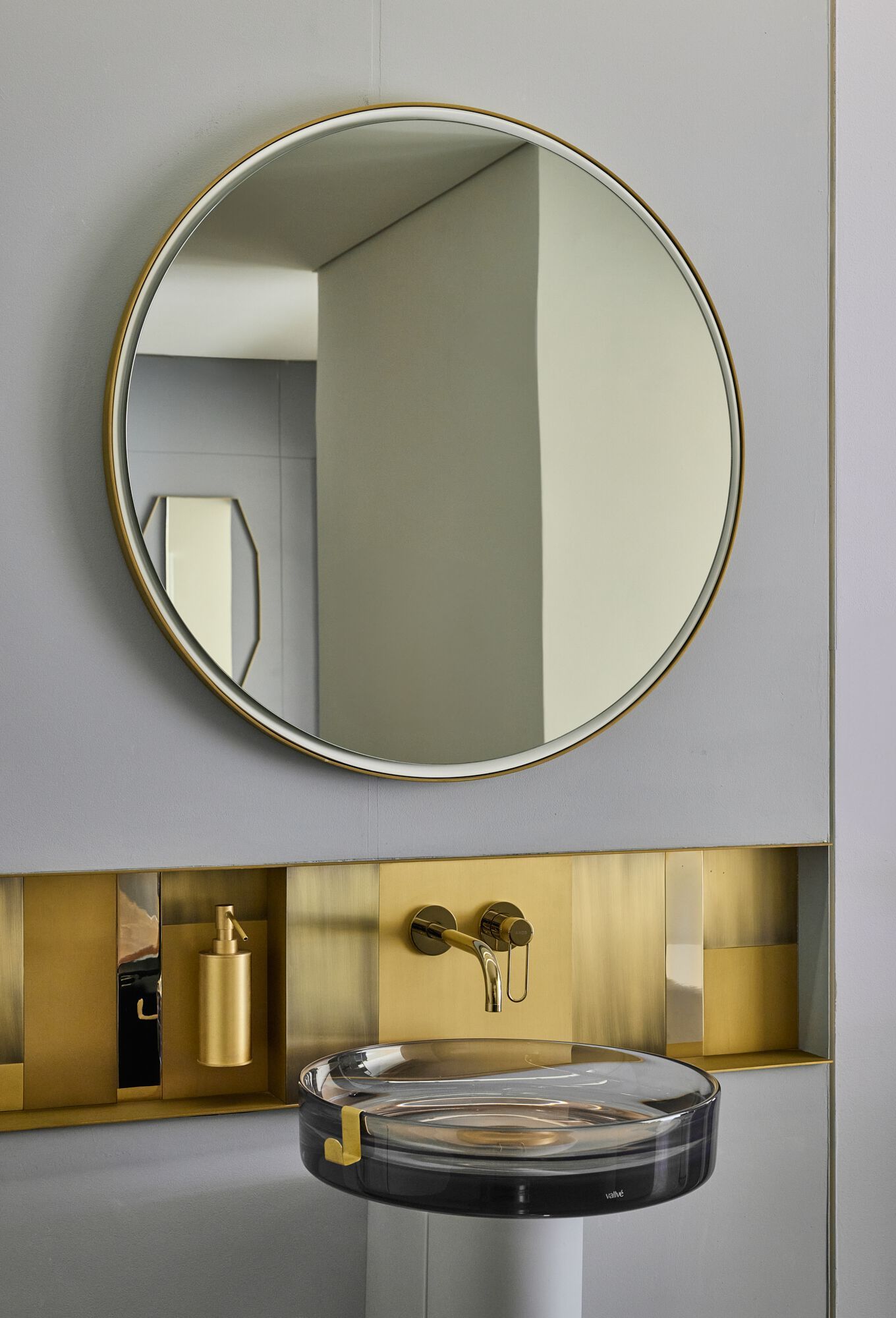 Круглая отдельно стоящая раковина из смолы Vallvé NILO ARCH-00018830 - Вид №4