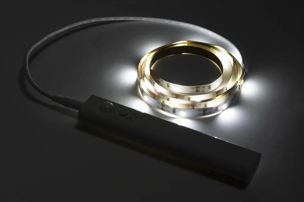 Светодиодная лента TDM Electric для полок и ниш с холодным белым светом 84870128