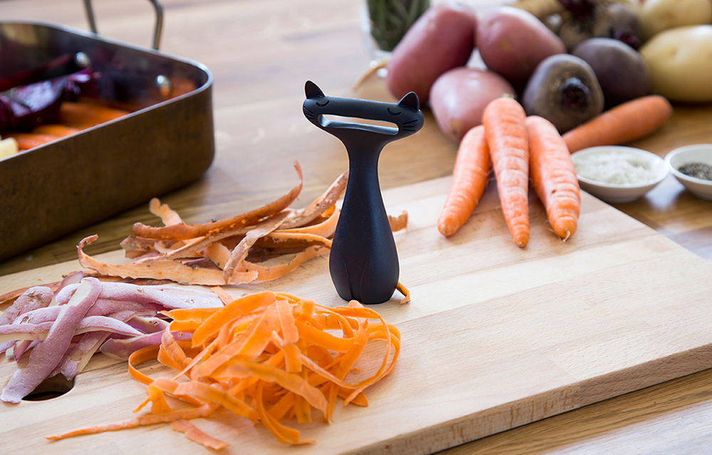 PE886 Пиллер для овощей catpeeler черный Peleg Design  - Вид №3