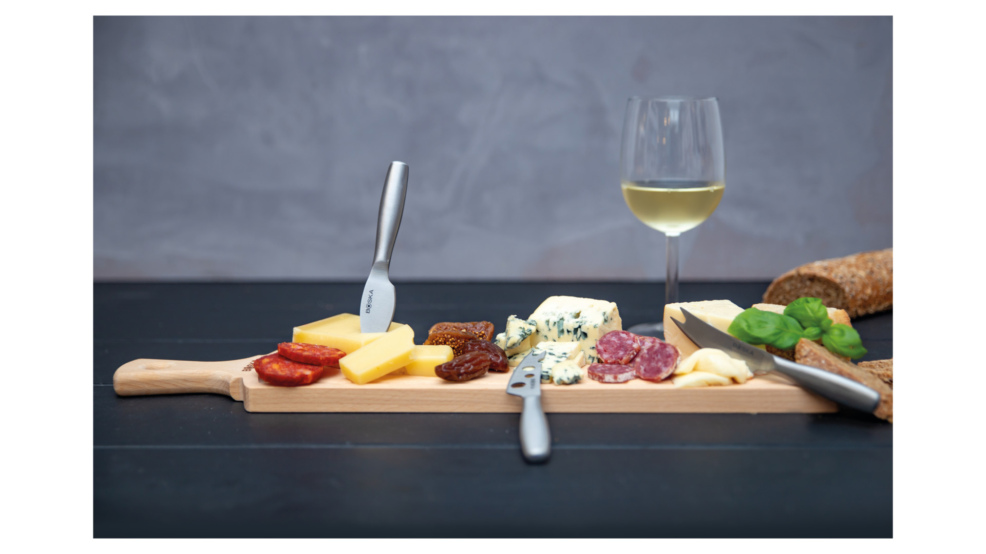 10651074 Boska Набор для сыра Boska "Амиго" (доска 44,5х11см из бука и 3 мини-ножа из стали) Дерево  - Вид №3