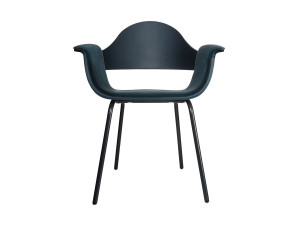 Кресло с подлокотниками с мягким сиденьем