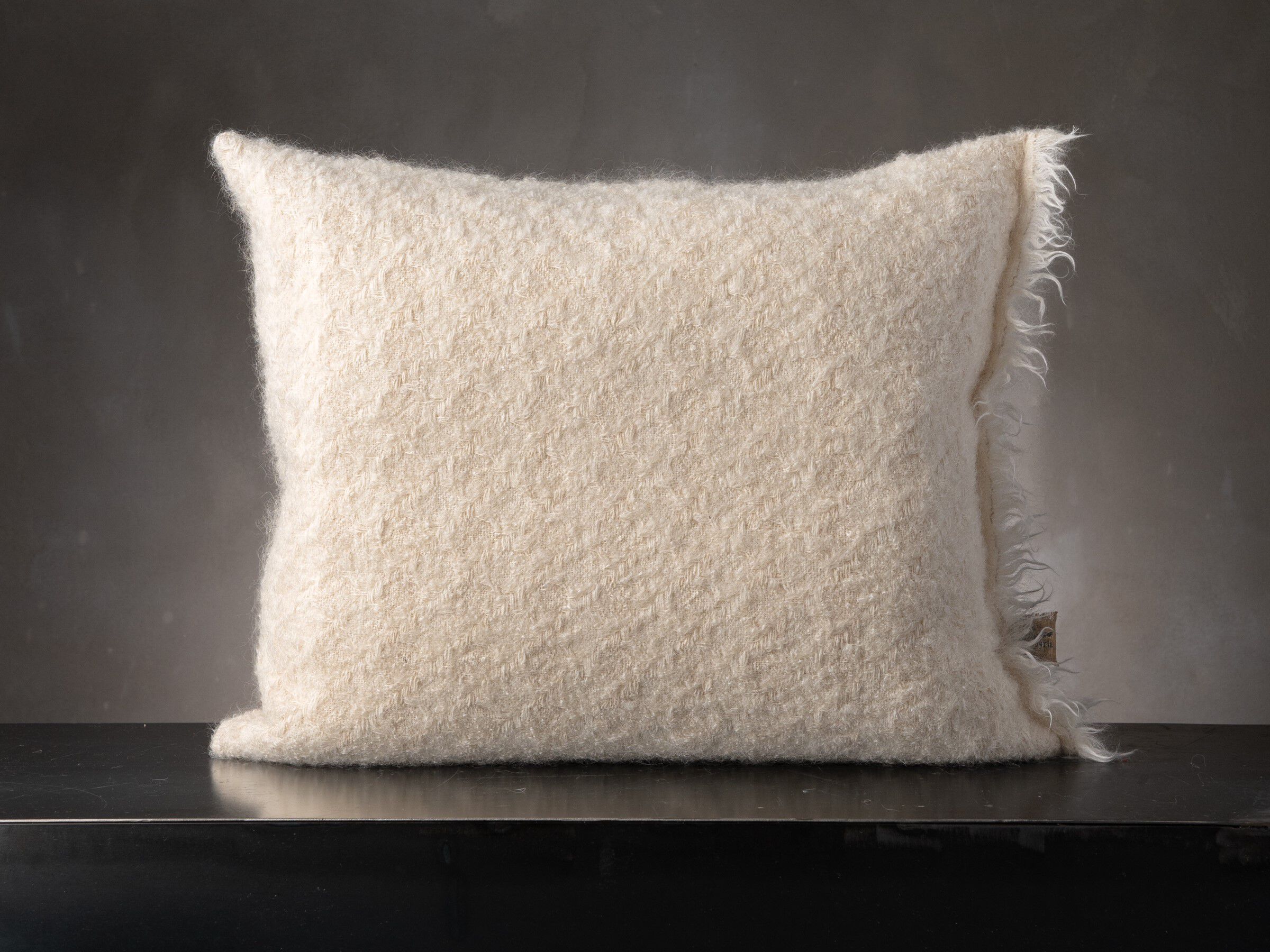 Прямоугольная подушка из мохера The House of Lyria TEMPERANZA ARCH-00089433