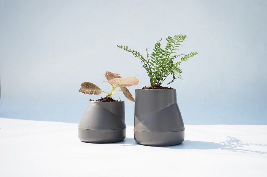 Горшок цветочный Hill Pot, маленький, серый Qualy QLX20001GY - Вид №1