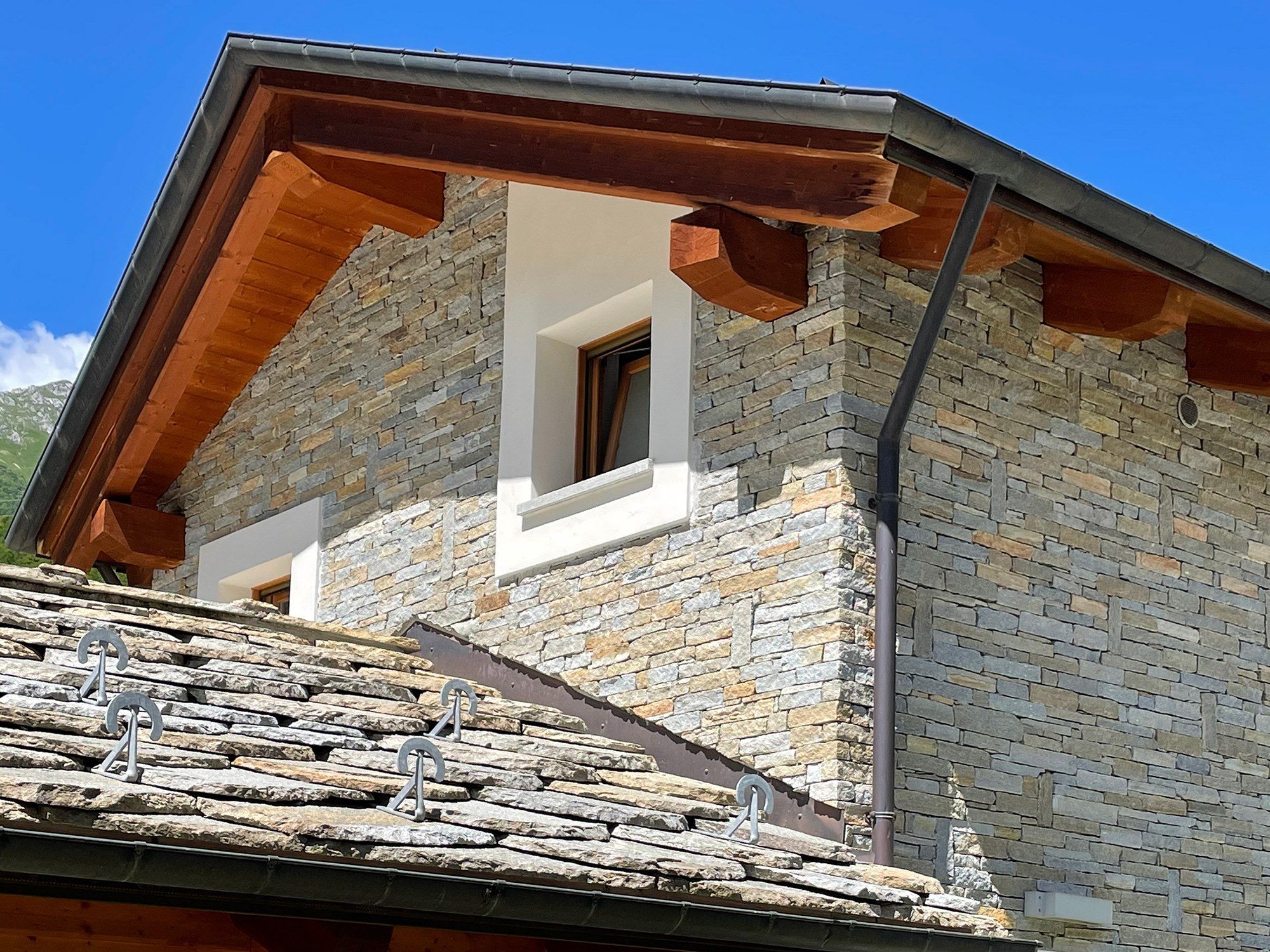 Натуральный каменный элемент для фасада B&B Rivestimenti Naturali камень ARCH-00077336 - Вид №28