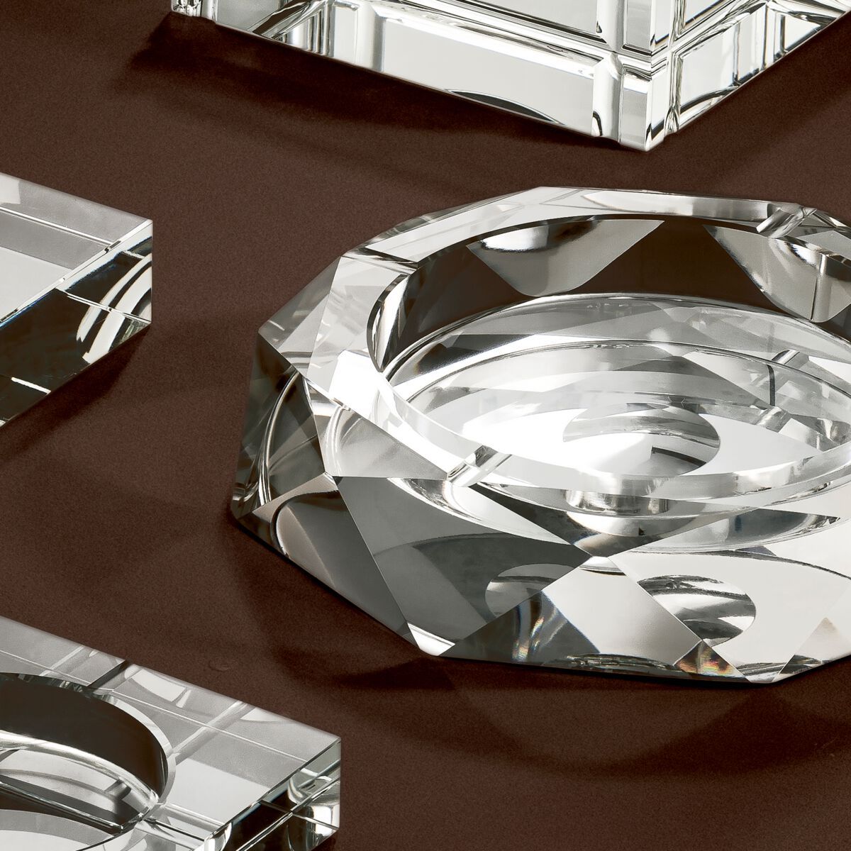 Хрустальная пепельница Eichholtz BRUCE ARCH-00047766 - Вид №1