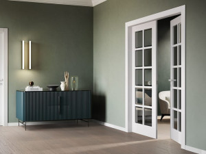 Лакированная распашная дверь со стеклом