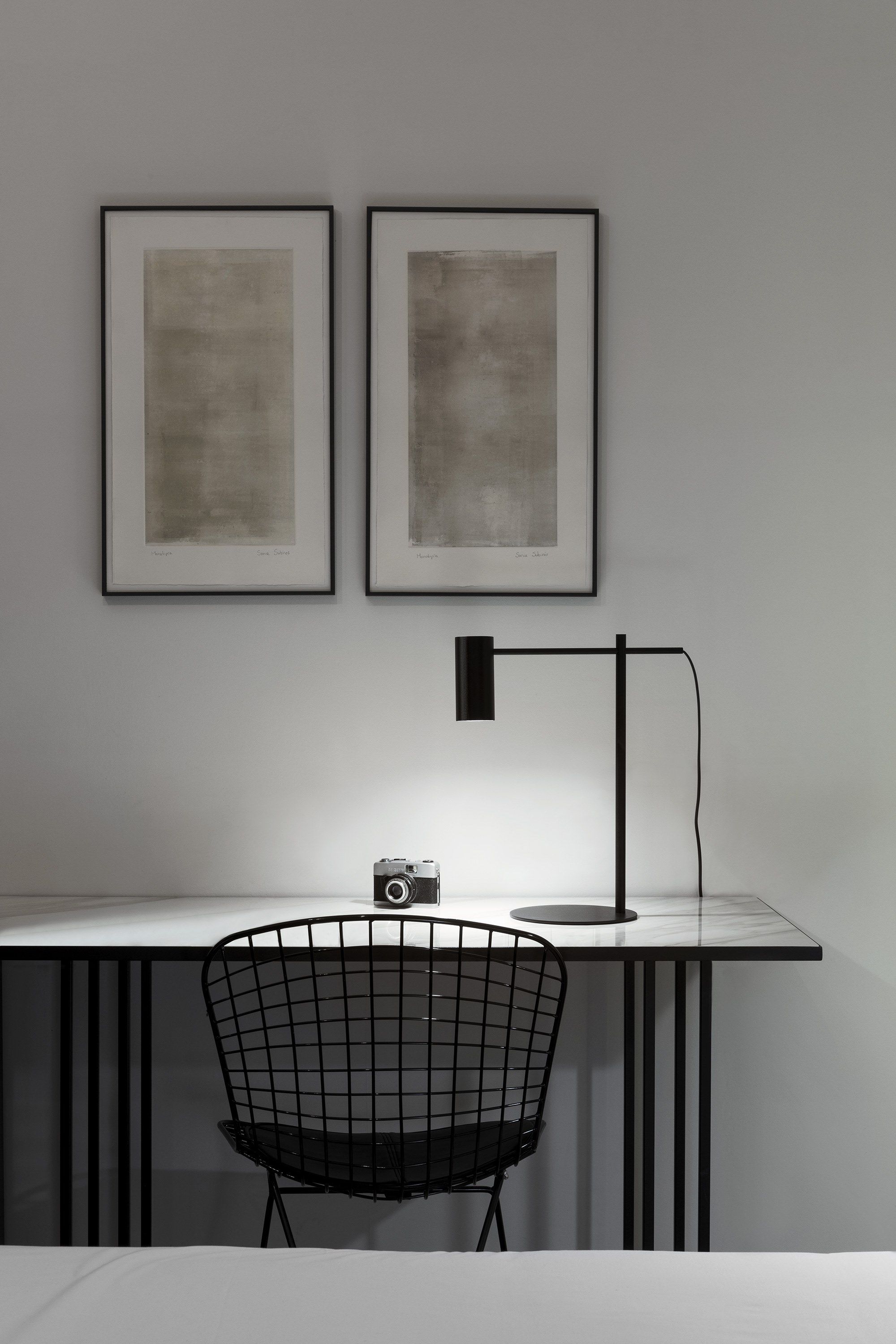 Регулируемая металлическая настольная лампа Estiluz ARCH-00036023 - Вид №2