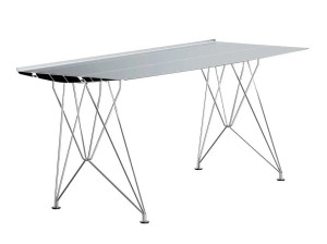 Прямоугольный стол из алюминия и нержавеющей стали
