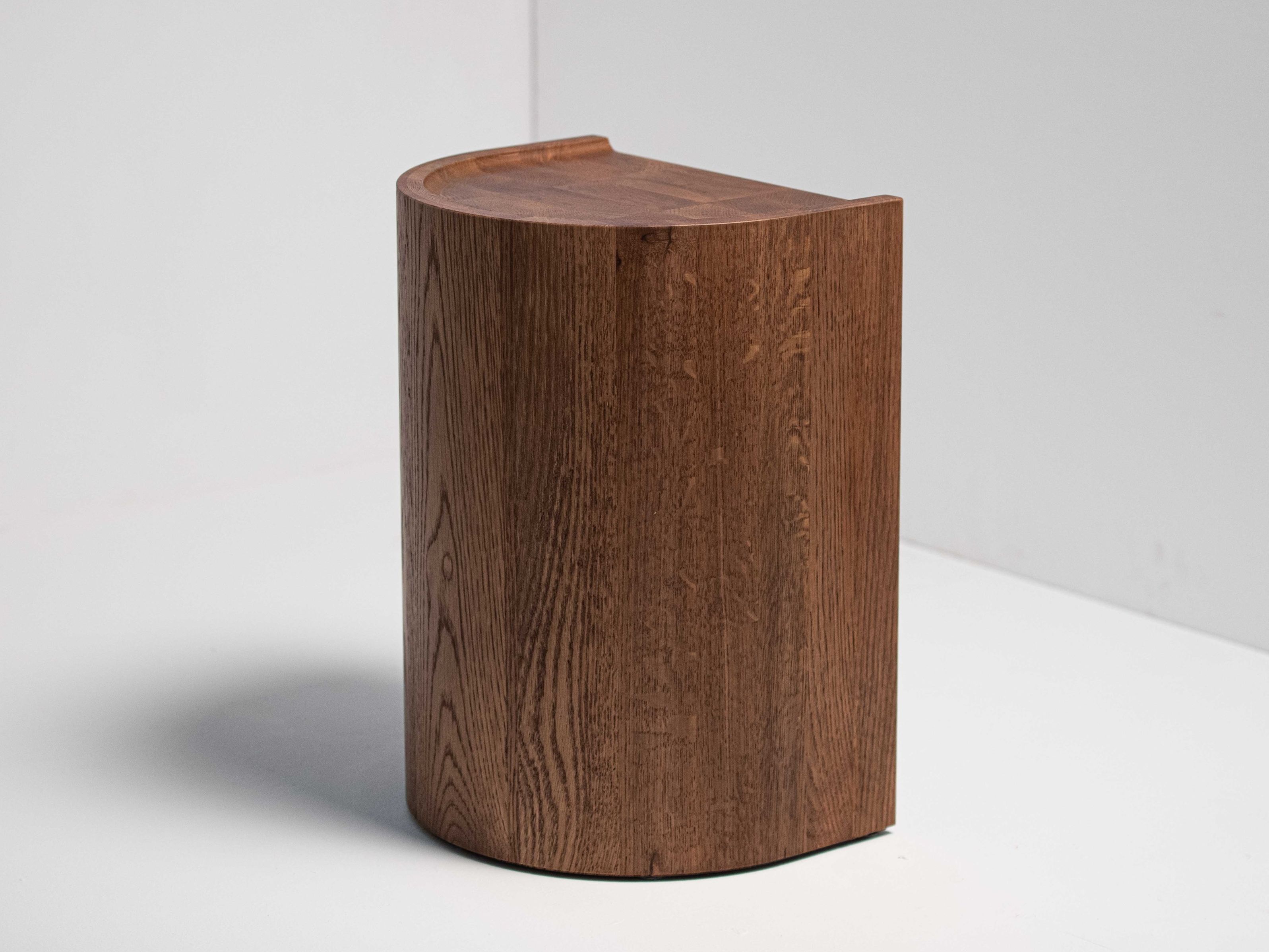 Дубовый табурет Movimento Gallery REVELO ARCH-00078970 - Вид №2