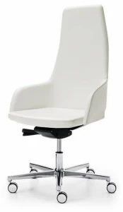 Sinetica Регулируемое по высоте кресло для руководителя из кожи с 5 спицами и высокой спинкой Captain