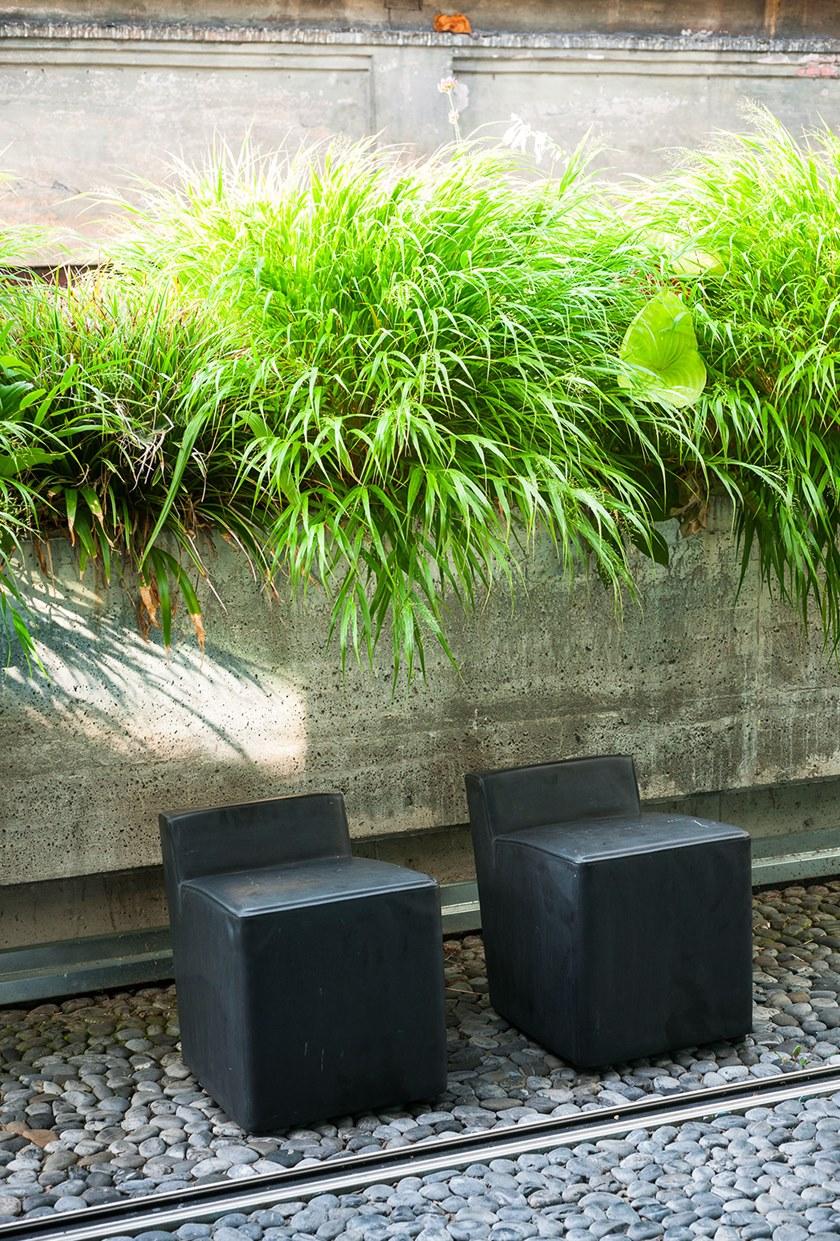 BAXTER Кресло из стекловолокна, обтянутое кожей Graz baby sun-id-1365096 - Вид №3