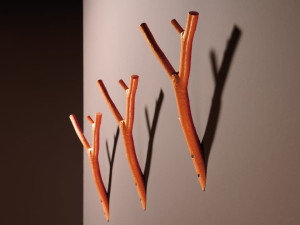 Настенная вешалка