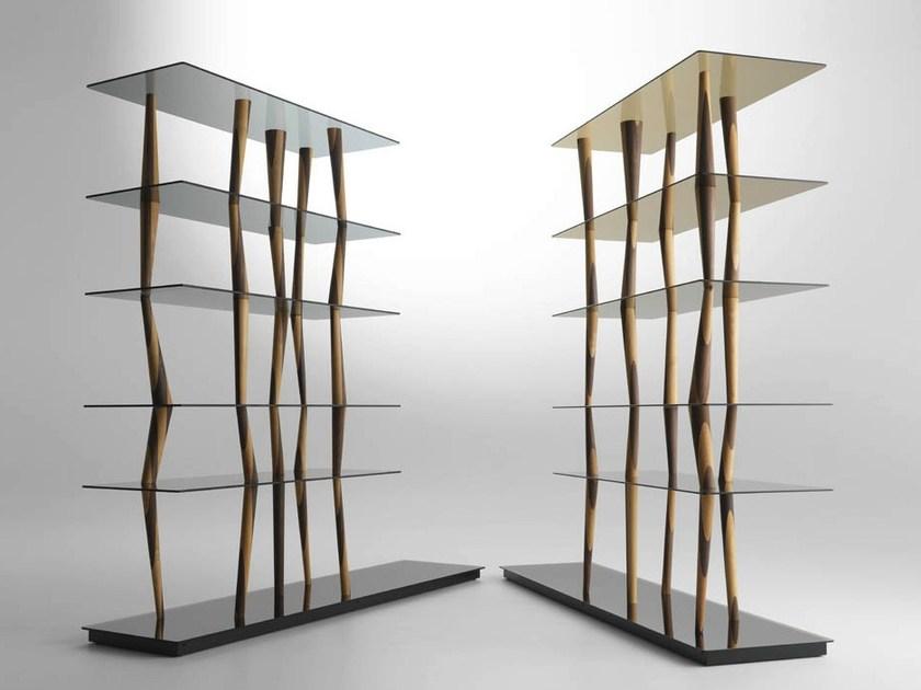 Casamania & Horm Двусторонний открытый книжный шкаф из дерева и стекла Sendai sun-id-1428943 - Вид №1