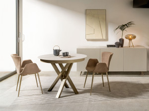 Круглый обеденный стол