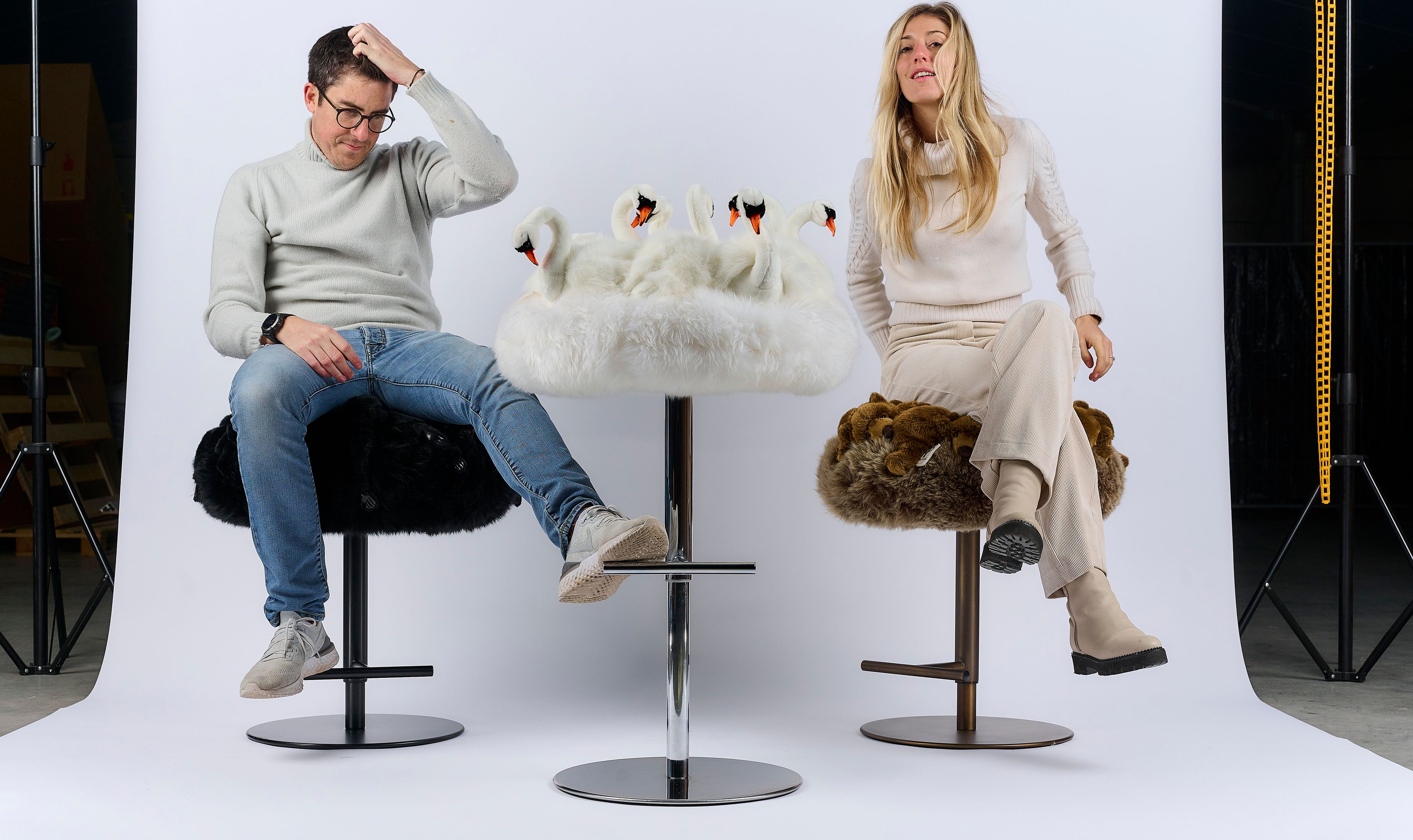 Регулируемая высота полиэстер мягкий стул APCOLLECTION Swan ARCH-00064991 - Вид №4