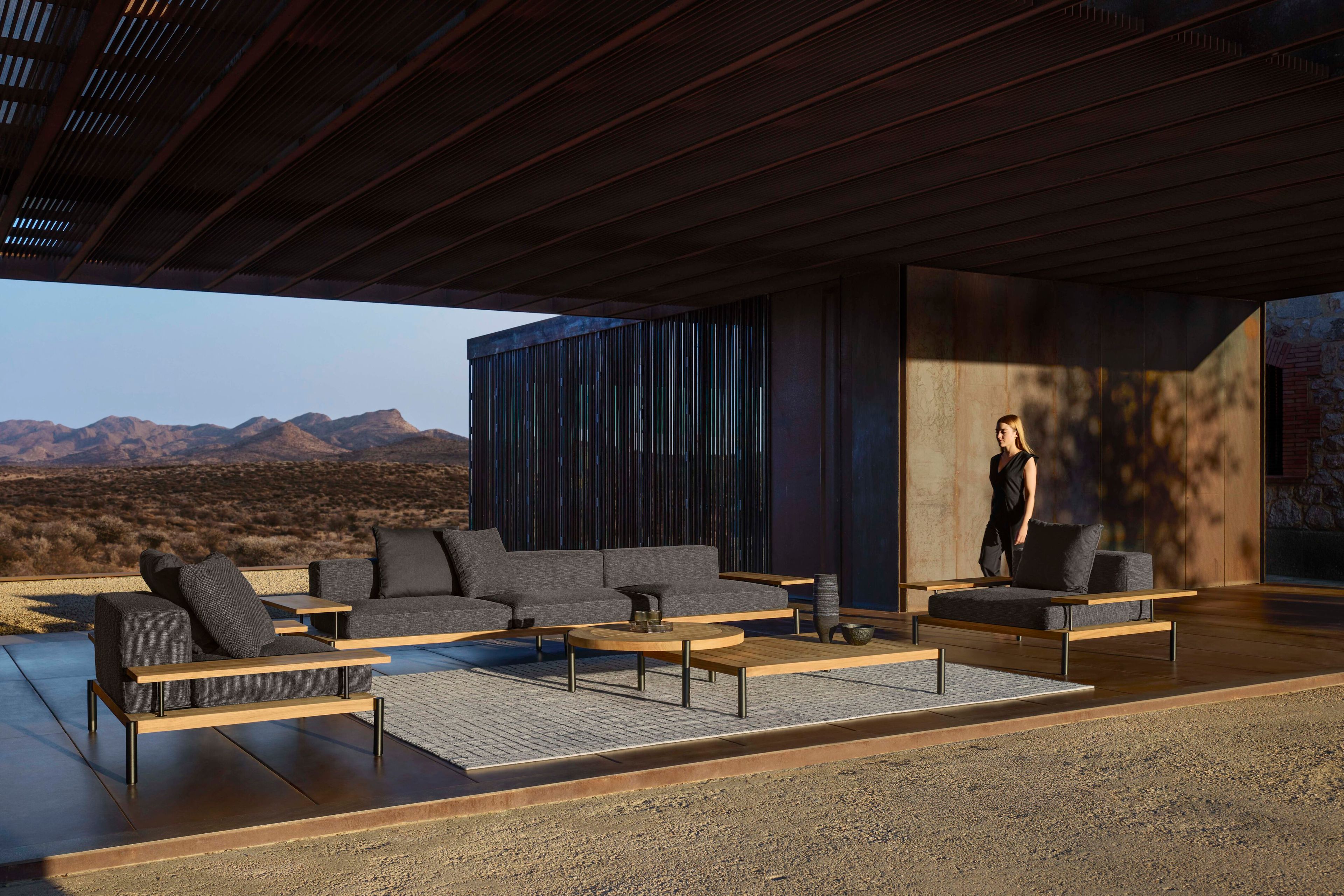 Круглый низкий стол из тикового дерева GANDIABLASCO Lademadera ARCH-00030883 - Вид №5