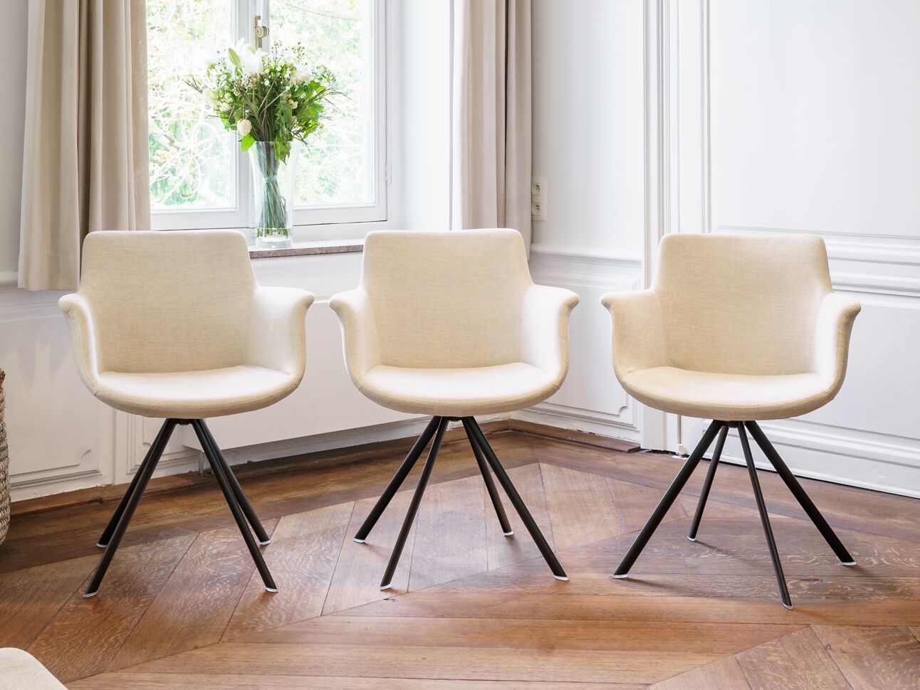 Стул на насесте с подлокотниками Joli Шагал ARCH-00007222