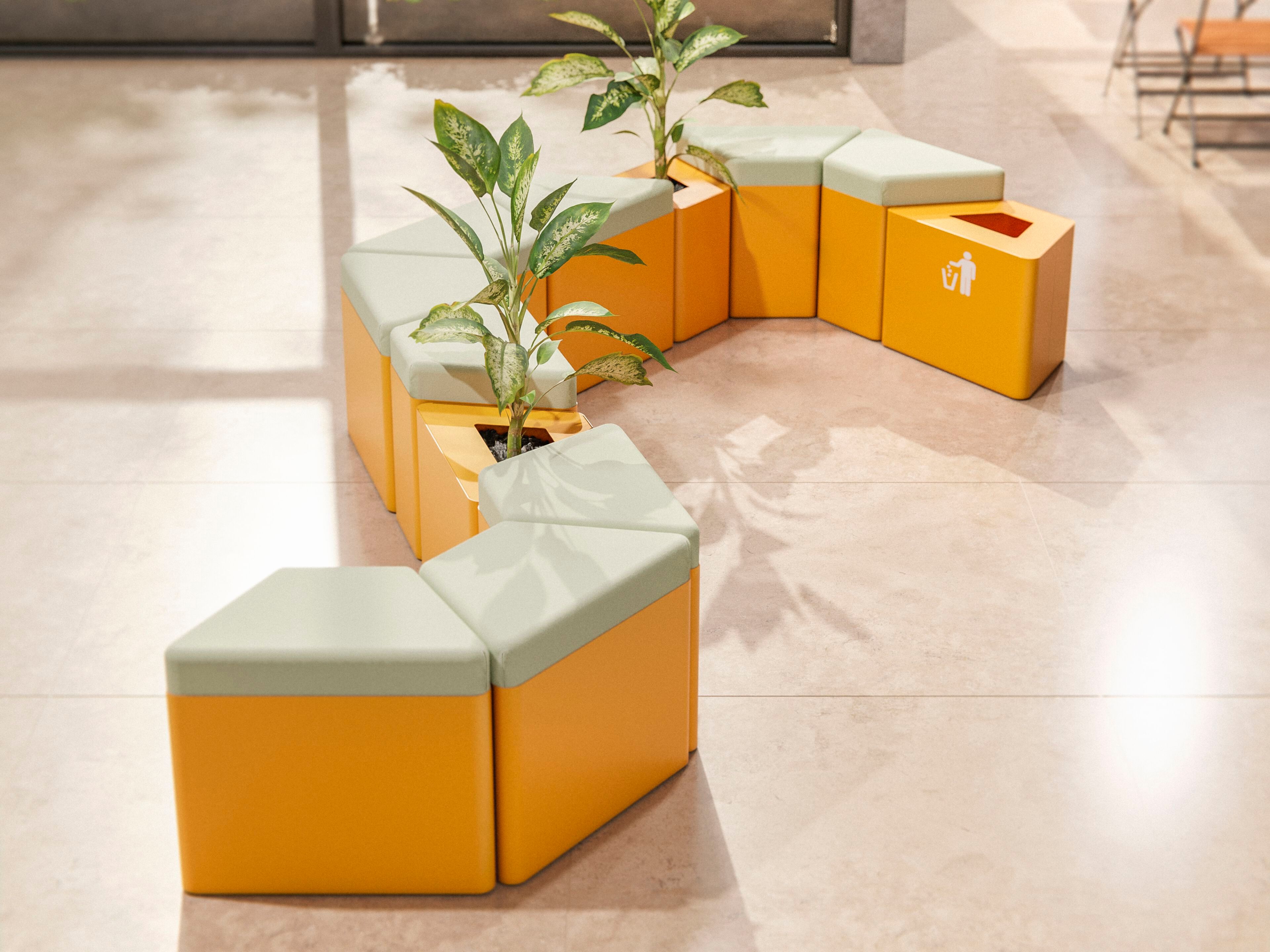 Табурет из листового металла с мягким сиденьем Made Design Niseko ARCH-00117319 - Вид №4