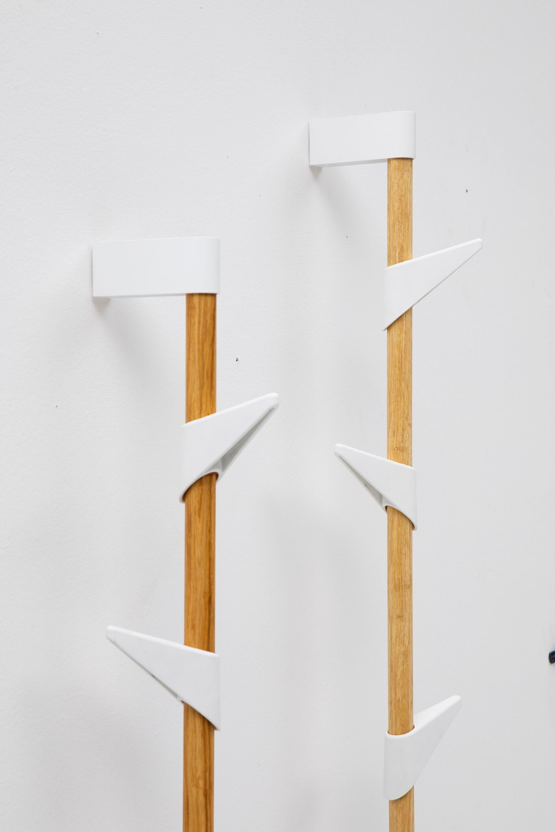 Дуб и полиамид офисная настенная вешалка Cascando Bamboo ARCH-00108724 - Вид №6