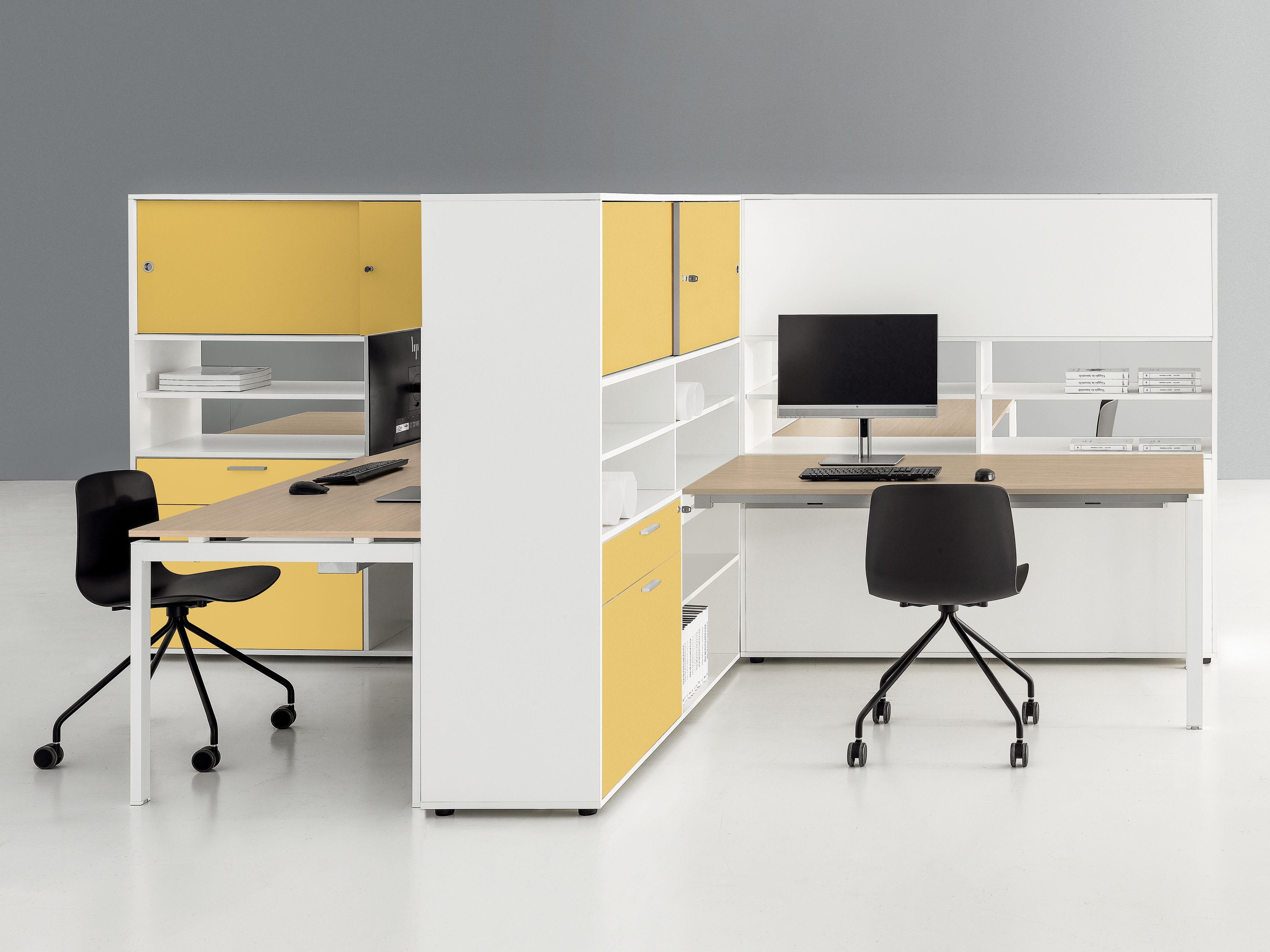 Многофункциональный деревянный стол со встроенной полкой с системой кабельной втулки DVO RIO ARCH-00052322