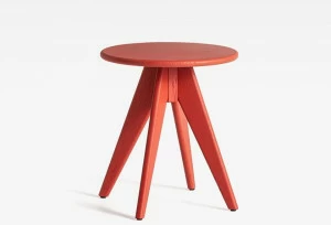 SIPA Круглый лакированный журнальный столик из массива дерева Nasty