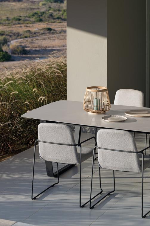 Обеденный стул белый лотос смоки Manutti Loop MNST79 - Вид №1