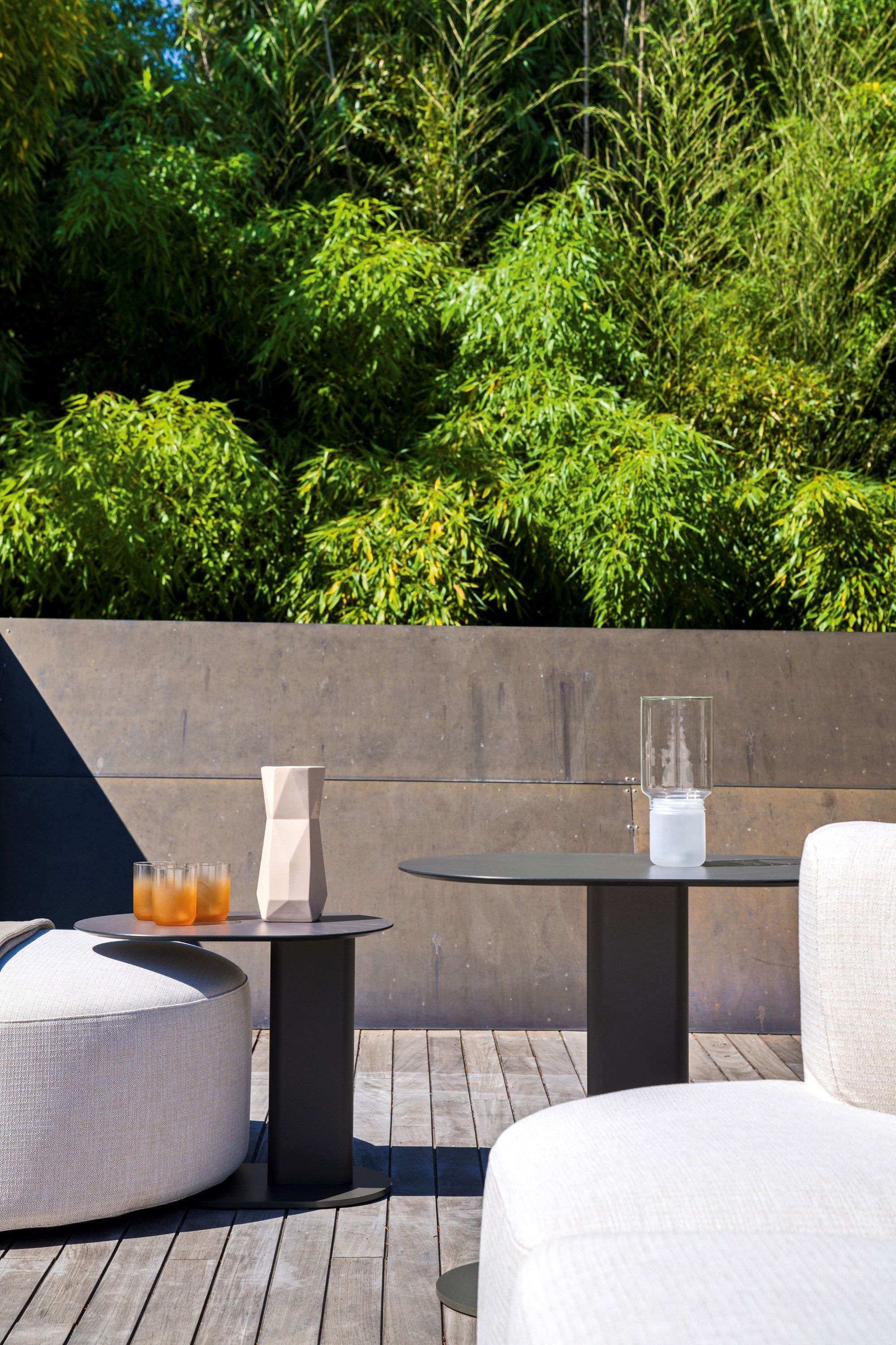 Алюминиевый овальный журнальный столик Varaschin плинтус ARCH-00131779 - Вид №7