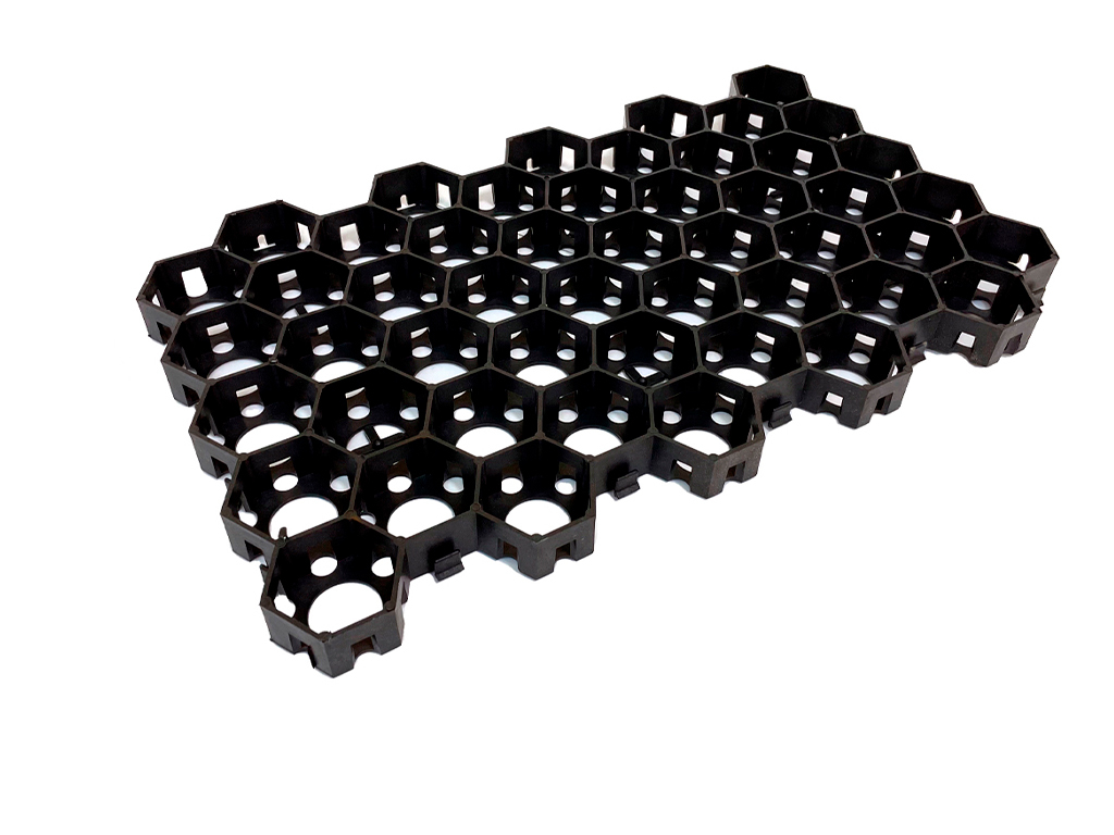 Газонная решетка чёрная 544*336*32мм ГеоПластБорд GPBST-103