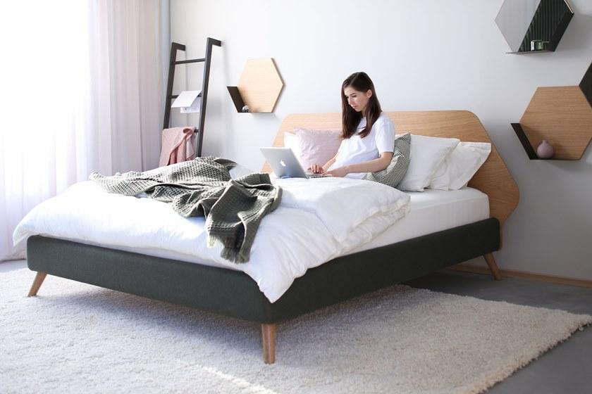 Heavens Двуспальная кровать с тканевым основанием и деревянным изголовьем Teo sun-id-1359998 - Вид №2