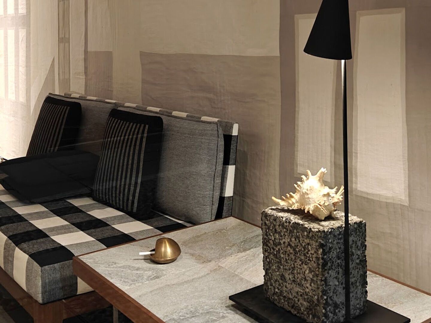 Настольная лампа Phantom Hands Джеффри Бава ARCH-00091675 - Вид №3