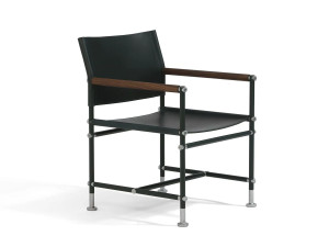 Тканевый стул с подлокотниками