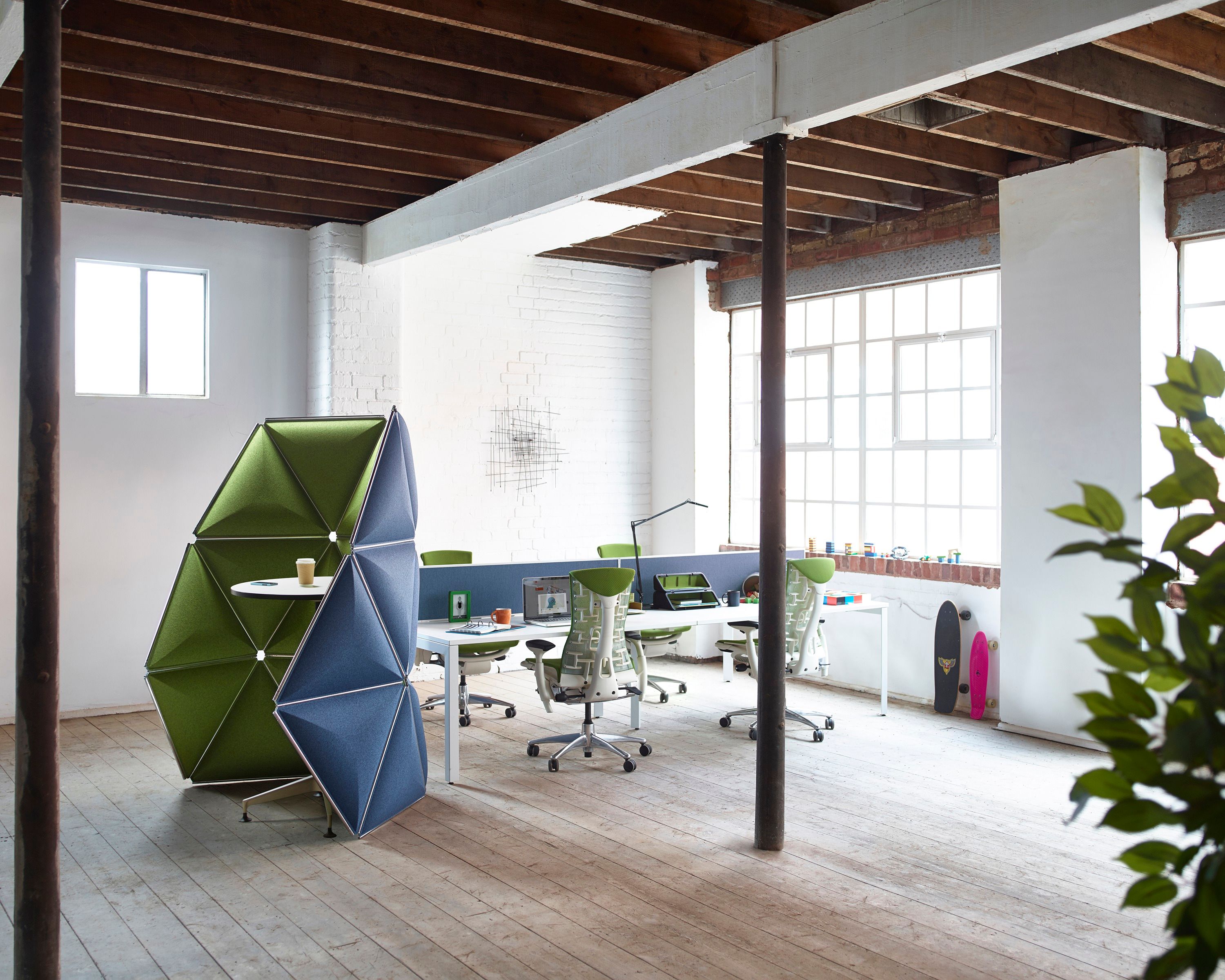 Эргономичный поворотный офисный стул с колесами Herman Miller EMBODY ARCH-00071256 - Вид №8