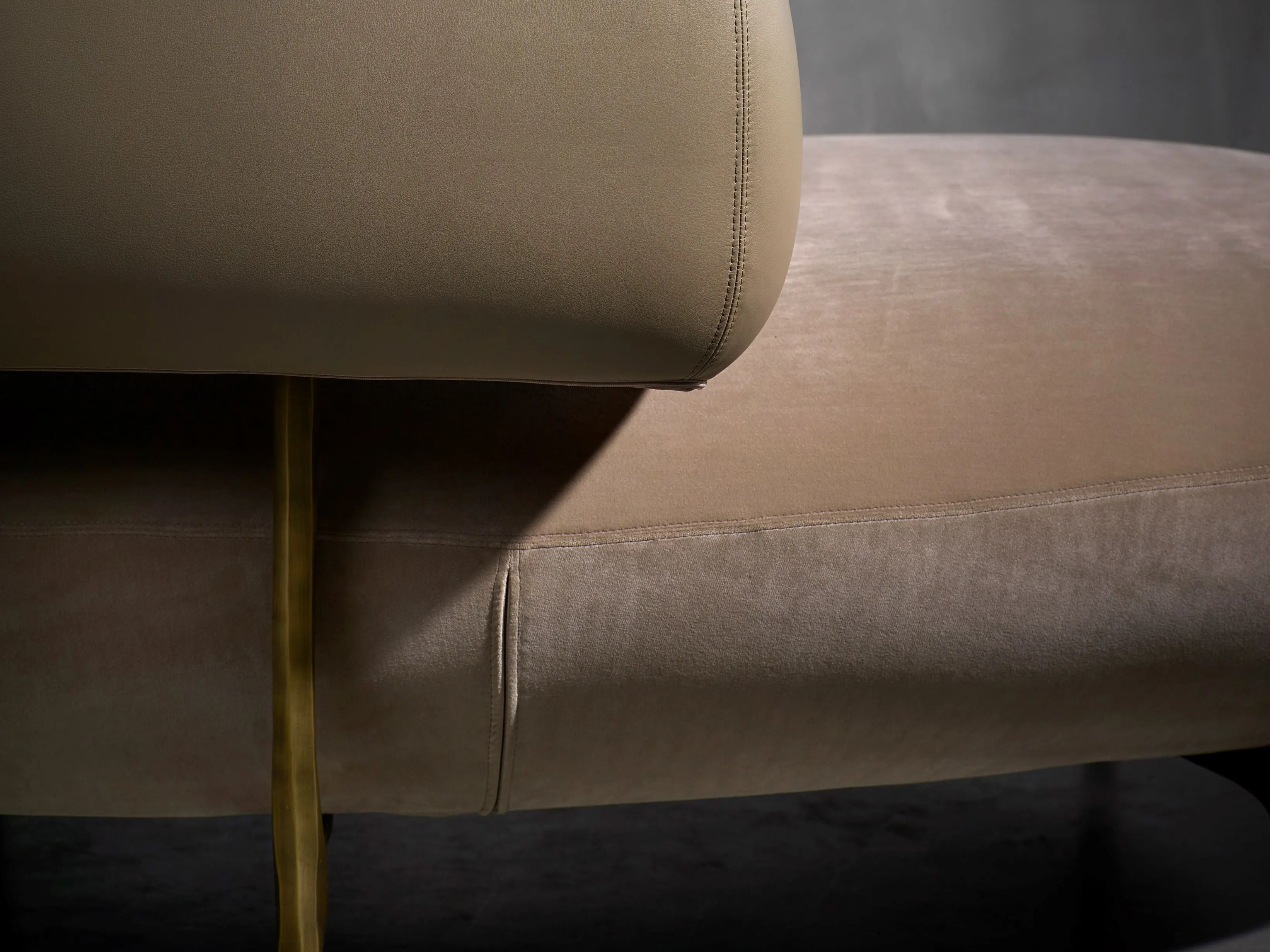 Мягкая спальная кровать Piet Boon ELLA living ARCH-00003220 - Вид №1