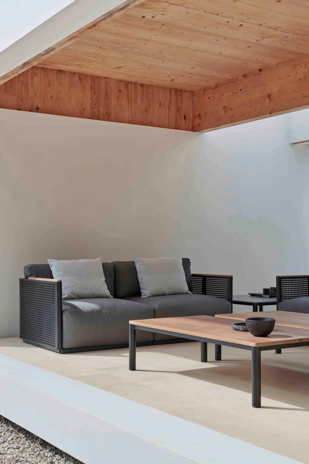 Фарфоровый прямоугольный садовый столик GANDIABLASCO Bosc ARCH-00052231 - Вид №4