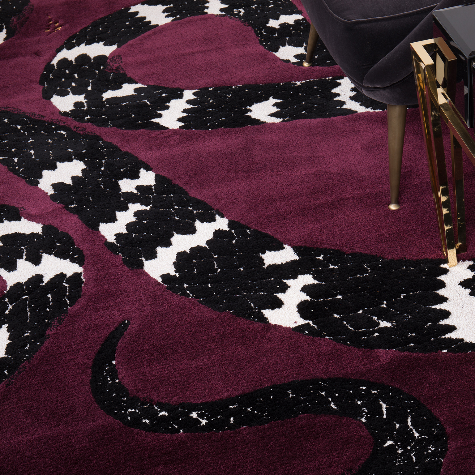 Softgoods Snake 8 Rug Covethouse RUG SOCIETY  - Вид №3