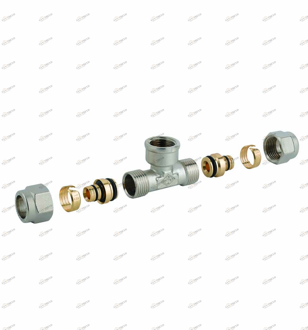 Carlo Poletti R46606Q Коленчатый фитинг 90° с кронштейном и внутренней резьбой для труб многослойных 