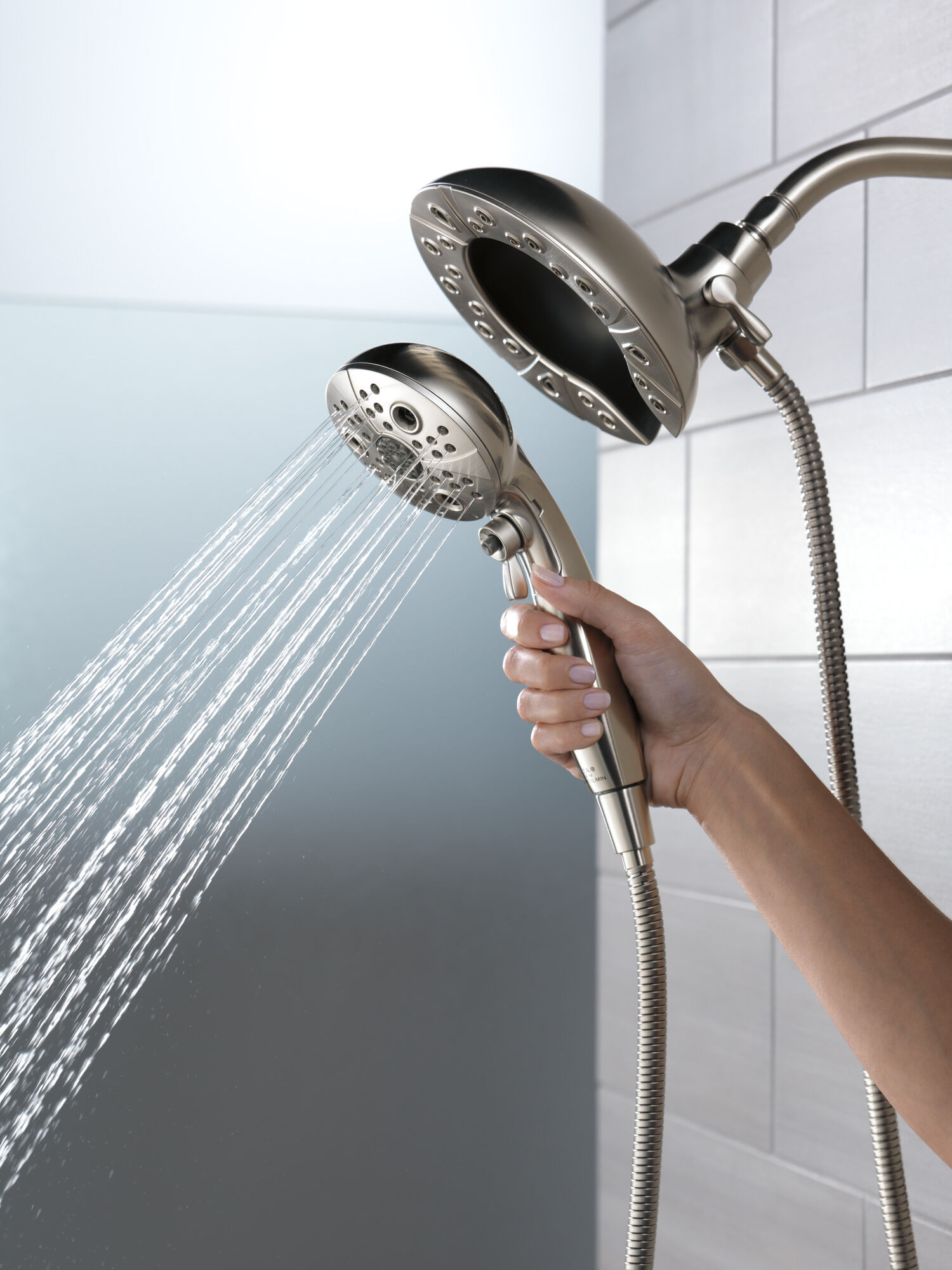 H2Okinetic® In2ition® Душ два в одном с 5 настройками Delta Faucet 58480-SS-PK - Вид №2