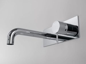 Настенный смеситель для раковины с пластиной