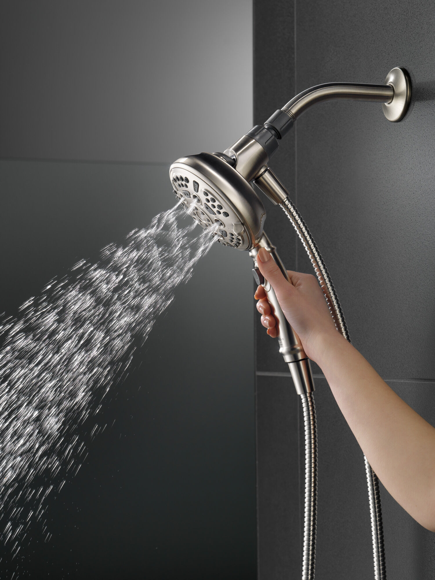 75506SN Ручной душ SureDock ™ с 7 настройками Delta Faucet DELTA Матовый никель Spotshield - Вид №4