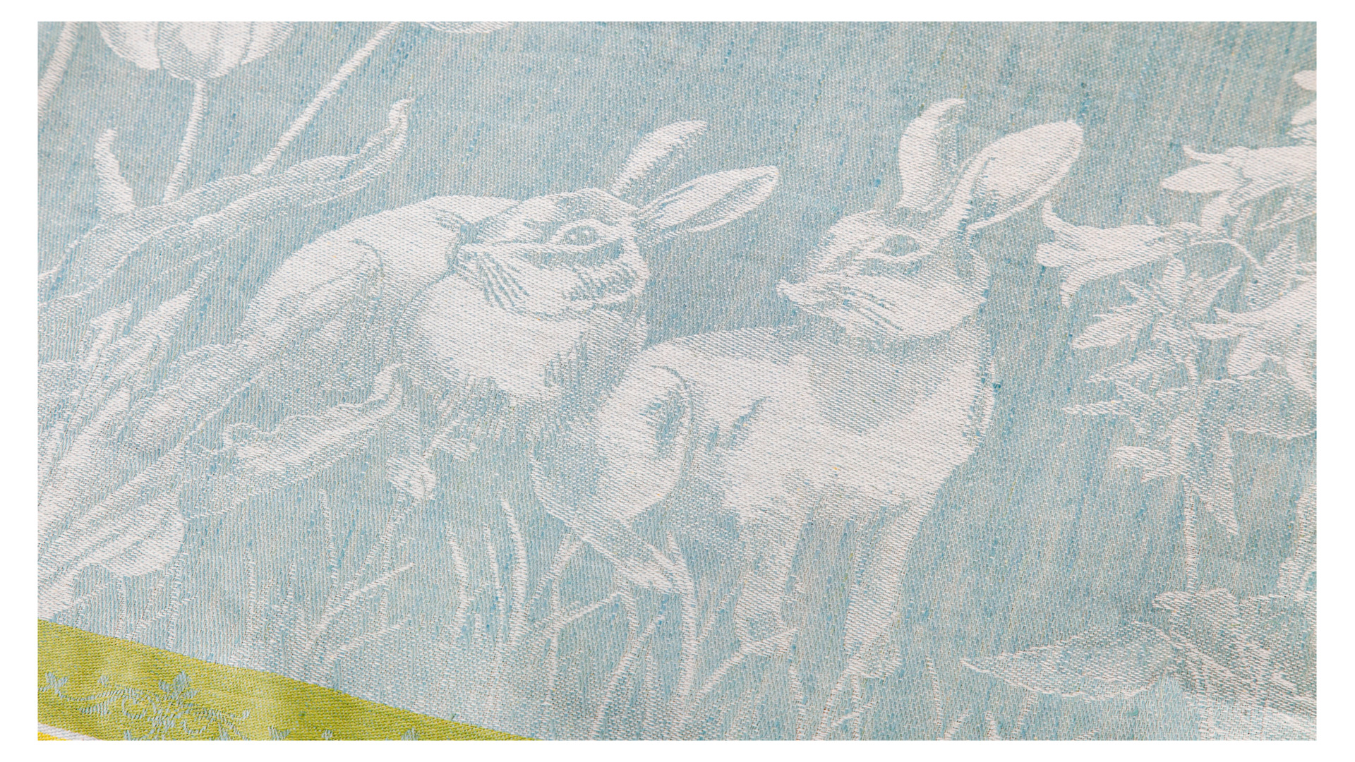 10652888 Яковлевский жаккард Скатерть прямоугольная Яковлевский Жаккард Кролики 178х229см полулен Ткань  - Вид №1