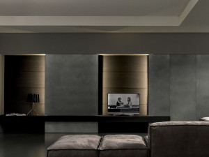 Дубовая стена со встроенным освещением