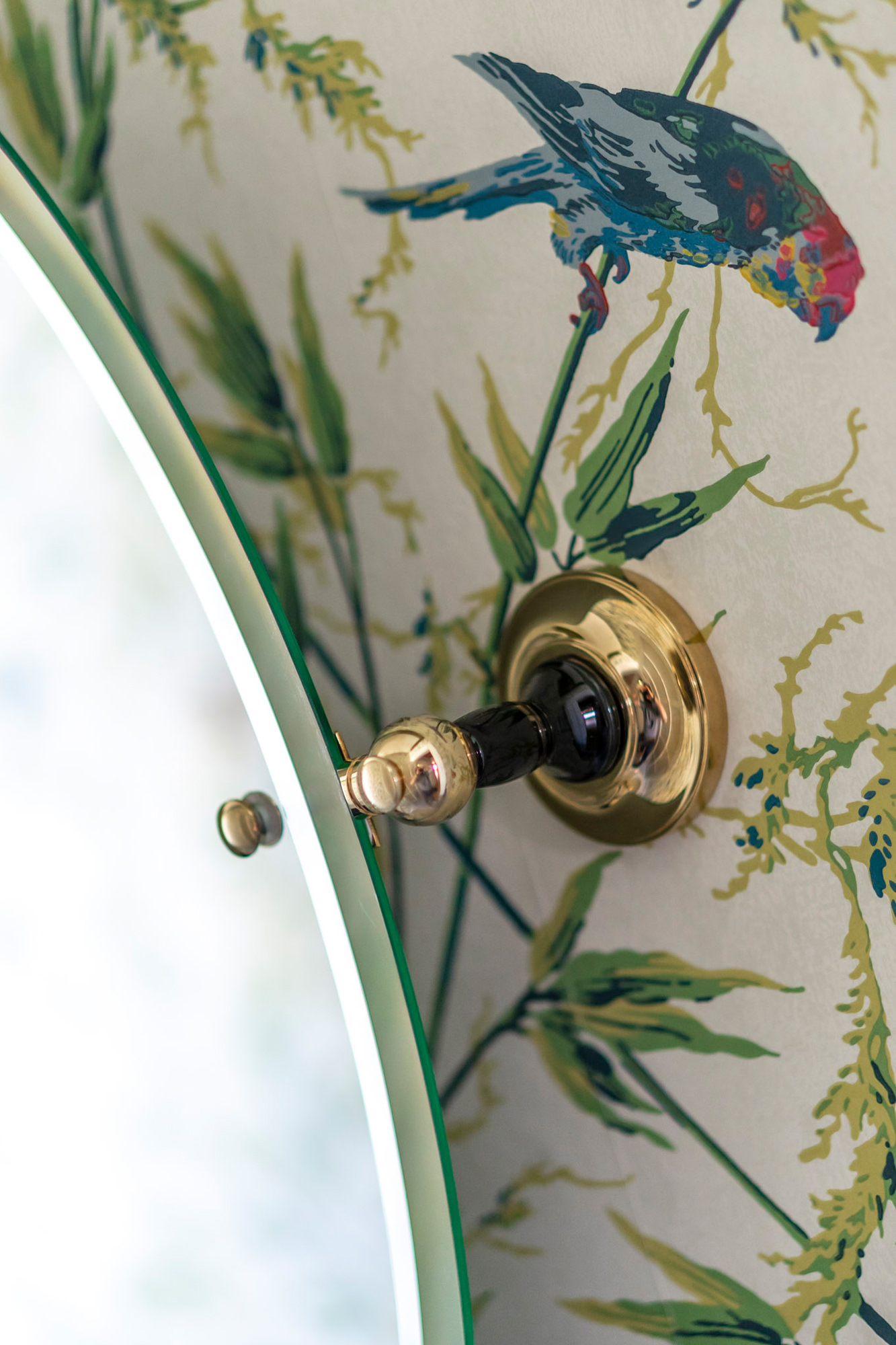 Traditional bathrooms Винтажное овальное зеркало для ванной Tb606blvariantenauch Glas / messing / porzellan  - Вид №1