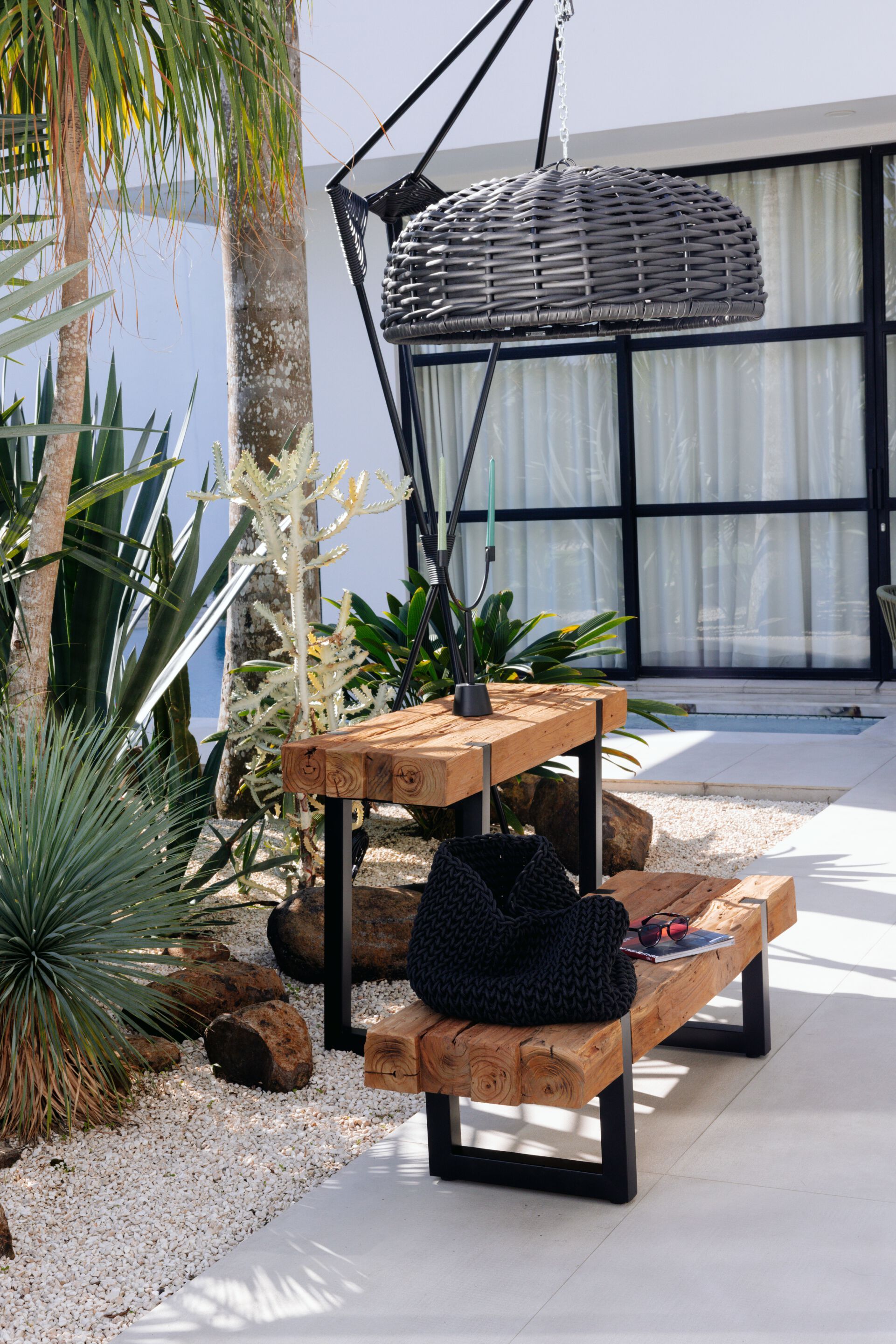 Низкий журнальный столик из тикового дерева cbdesign Sauvage ARCH-00060939 - Вид №5