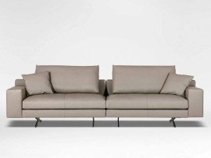 Кожаный диван