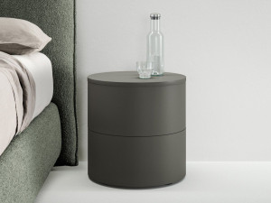 Деревянная круглая тумбочка